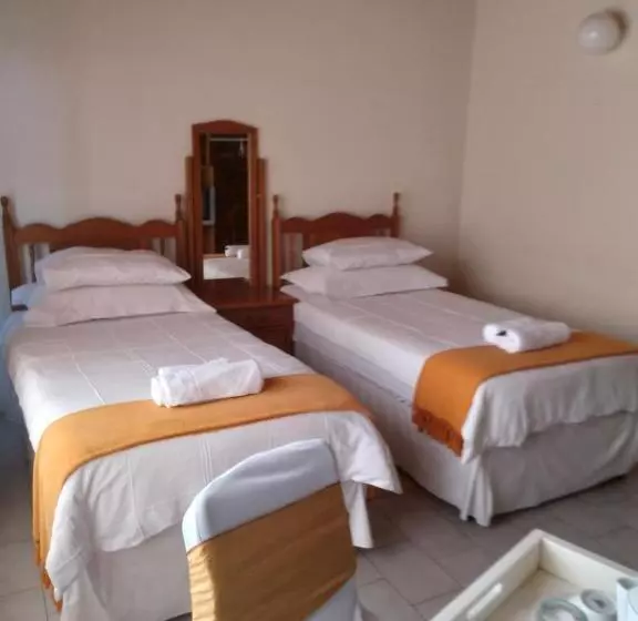 Majatalo Hamba Kancane Ma Africa Guest House