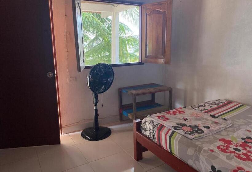 Pension Peñas De Guachalito