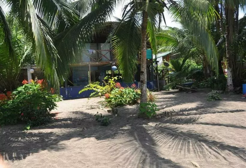ペンション Peñas De Guachalito