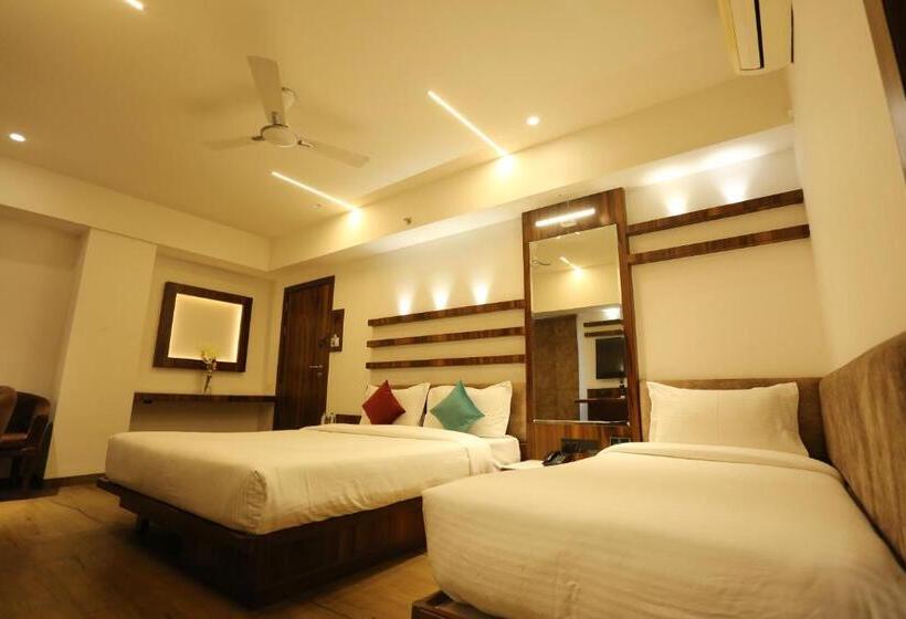 هتل Alba Premier, Indore