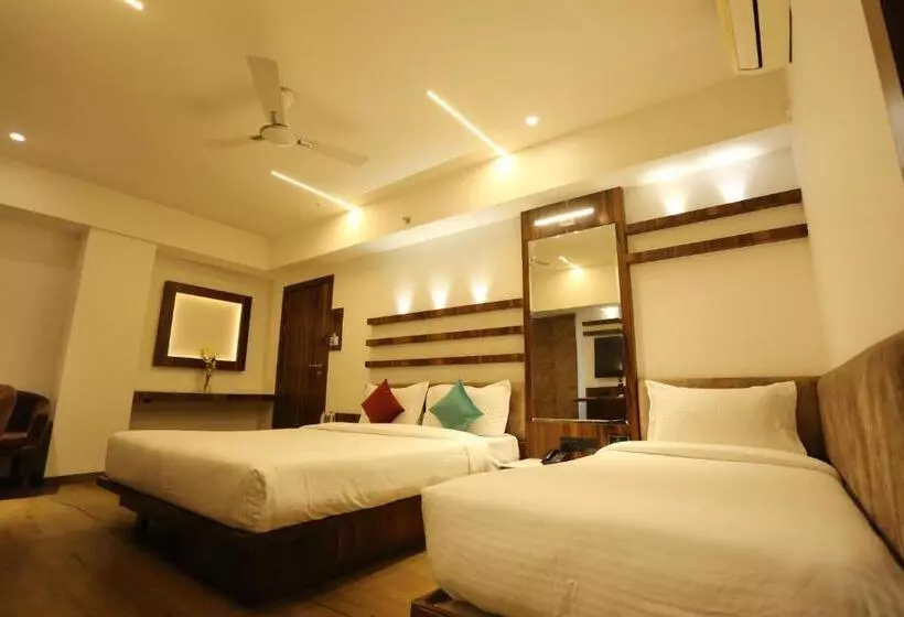 ホテル Alba Premier, Indore