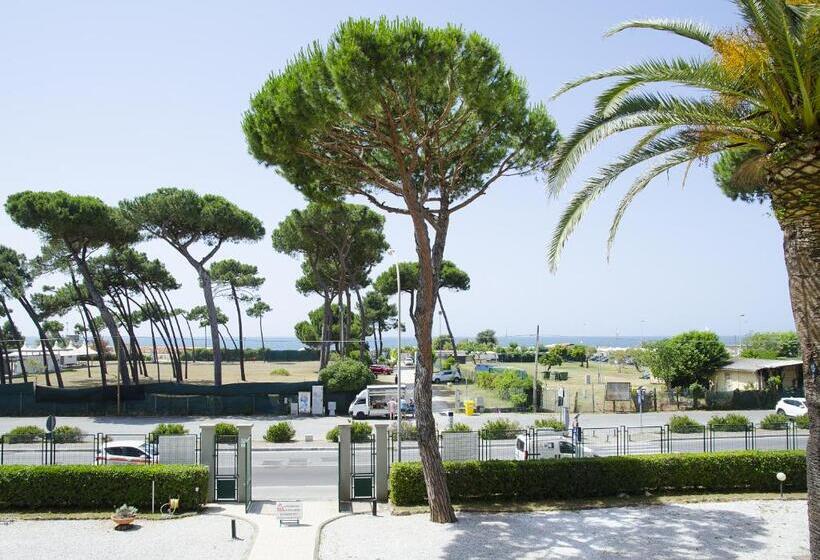 هتل Casa Per Ferie Il Pioppo