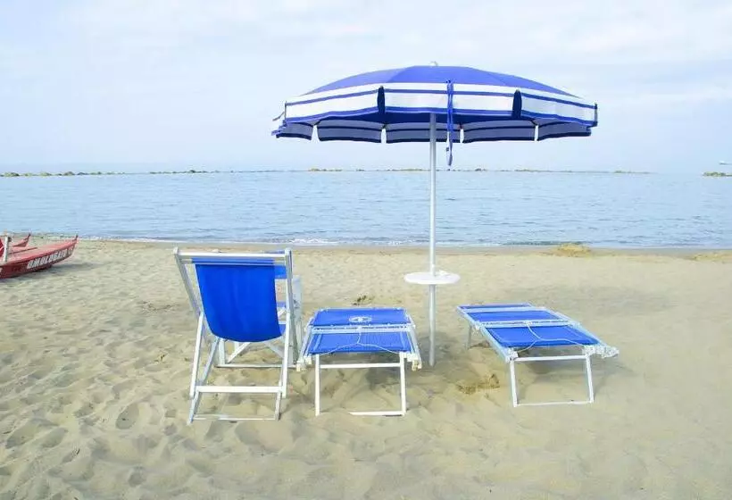 ホテル Casa Per Ferie Il Pioppo
