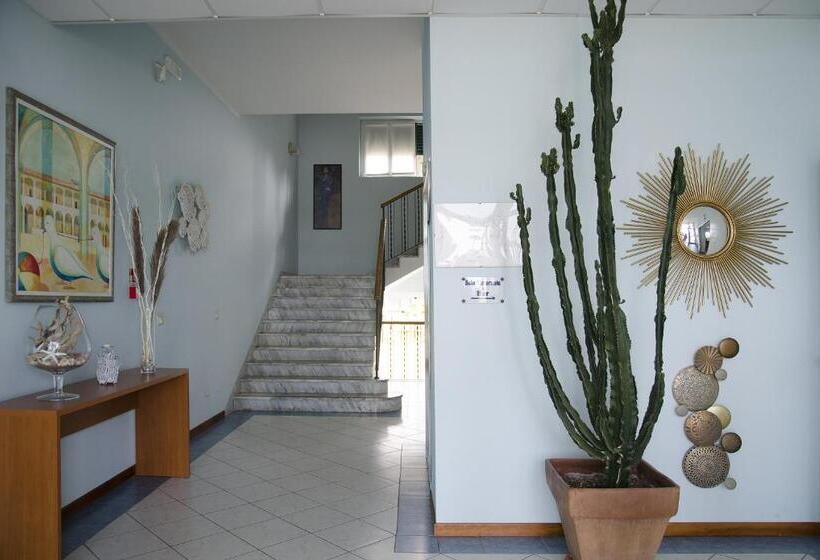 هتل Casa Per Ferie Il Pioppo