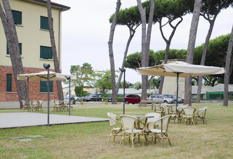 هتل Casa Per Ferie Il Pioppo