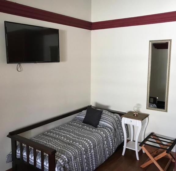 בית מלון כפרי Chenin Lodge