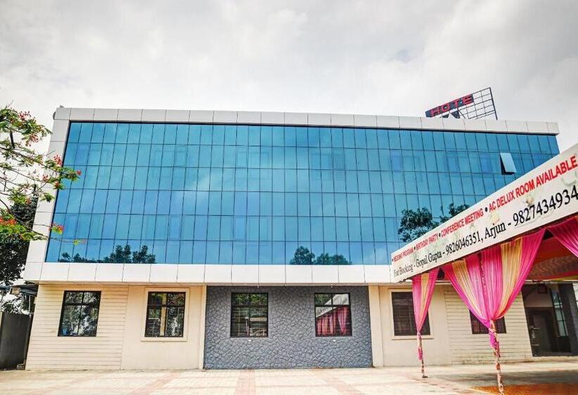 酒店 Collection O 81434 Rama Greens