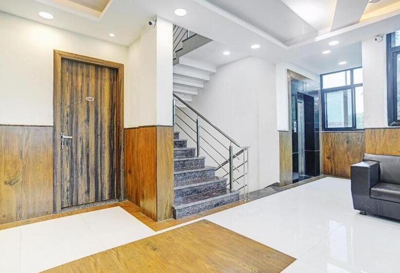 酒店 Collection O 81434 Rama Greens