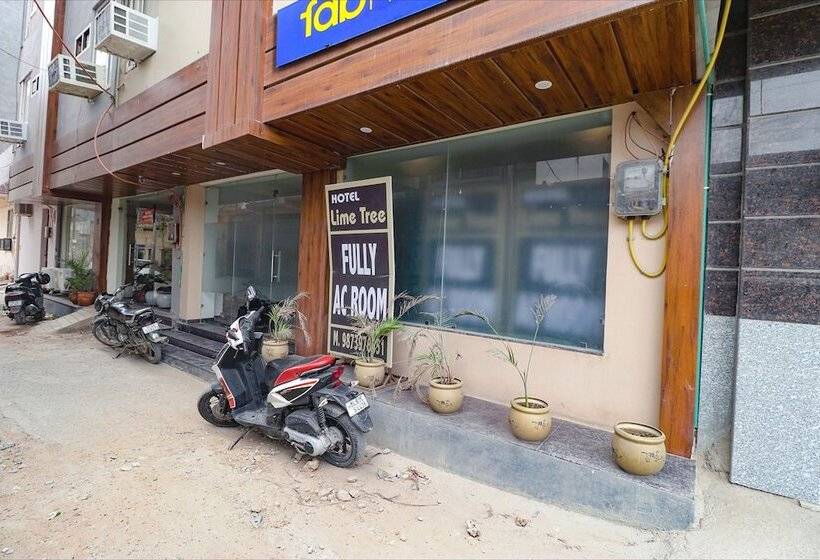 Fabhotel Lime Tree