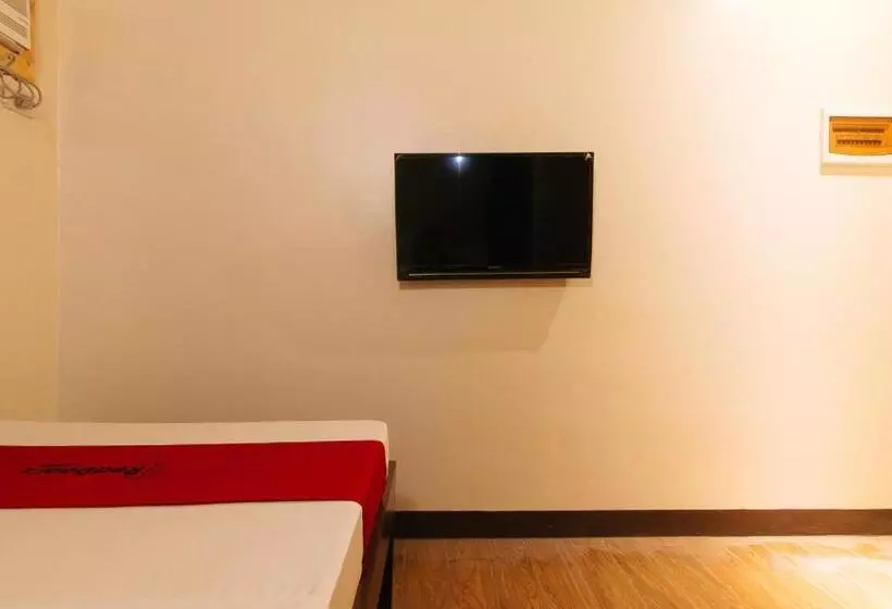 ホテル Reddoorz Near Edsa Camp Crame