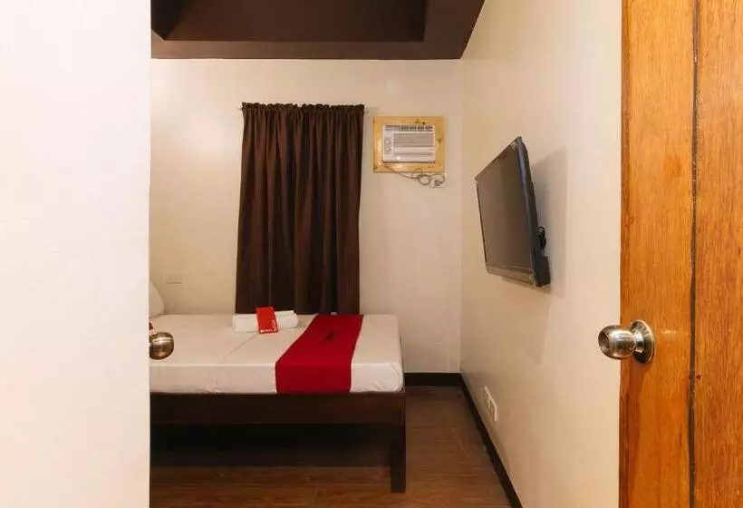 ホテル Reddoorz Near Edsa Camp Crame