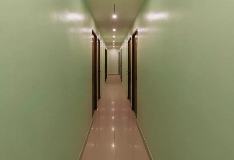 ホテル Reddoorz Near Edsa Camp Crame