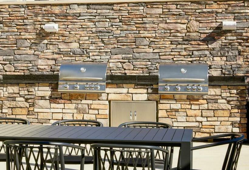 בית מלון כפרי Staybridge Suites   Auburn   University Area, An Ihg