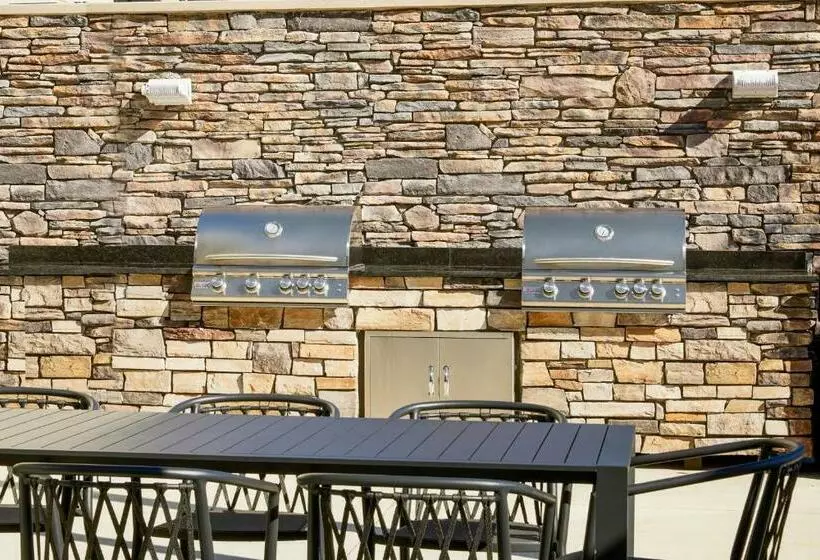 ホテル Staybridge Suites   Auburn   University Area, An Ihg