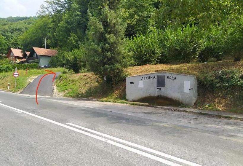 پانسیون Apartmani Zora Vuković