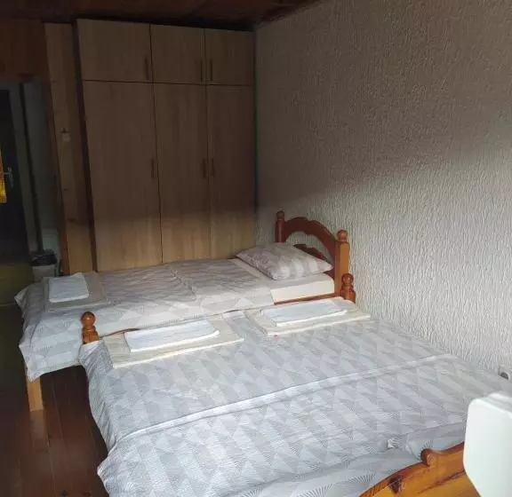 پانسیون Apartmani Zora Vuković