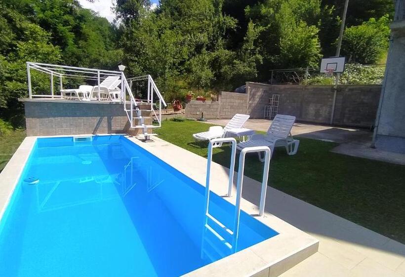 پانسیون Apartmani Zora Vuković