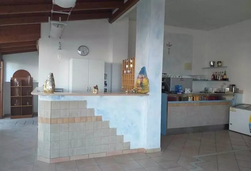 Majatalo Room In Bb   Spacious Double Room A Stones Throw From The Sea