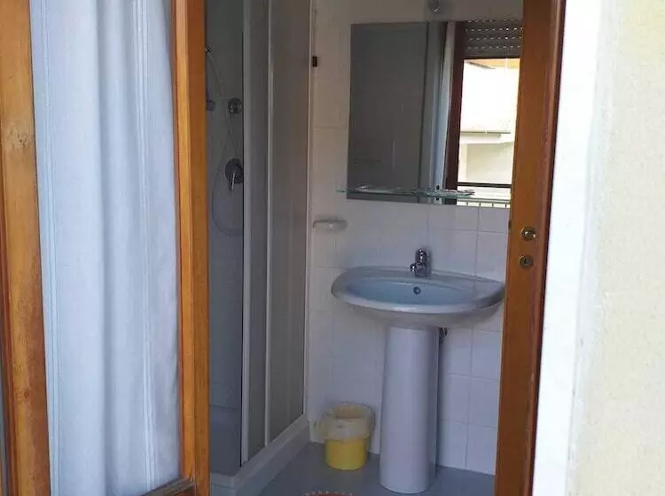 Majatalo Room In Bb   Spacious Double Room A Stones Throw From The Sea