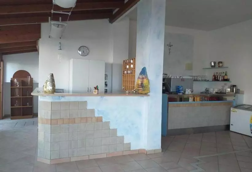 Majatalo Room In Bb   Spacious Double Room A Stones Throw From The Sea