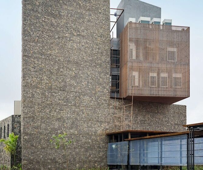 Radisson Resort And Spa Lonavala