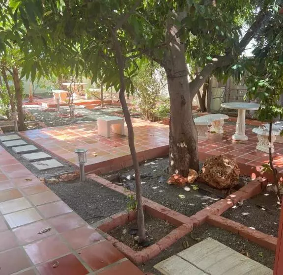 استراحتگاه Curasita Colour Appartments