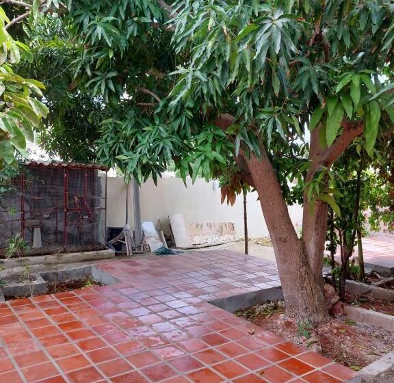 استراحتگاه Curasita Colour Appartments