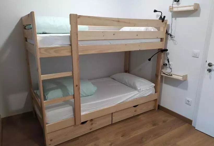 Retkeilymaja Eco Dos Teixos