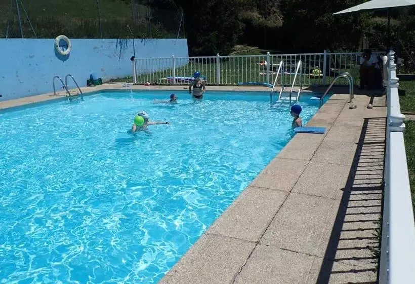 Retkeilymaja Eco Dos Teixos