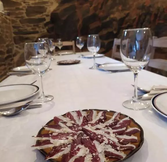 Retkeilymaja Eco Dos Teixos