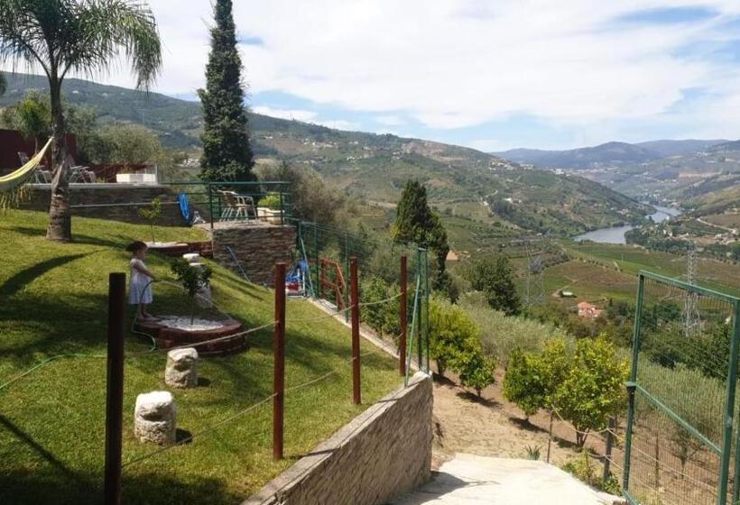 تختخواب و صبحانه Golden Mirror