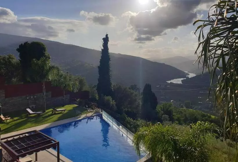 ベッドアンドブレックファースト Golden Mirror