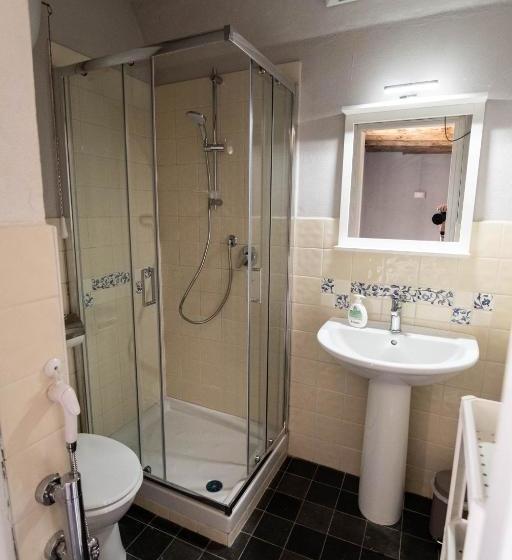 צימר Winebikehostel