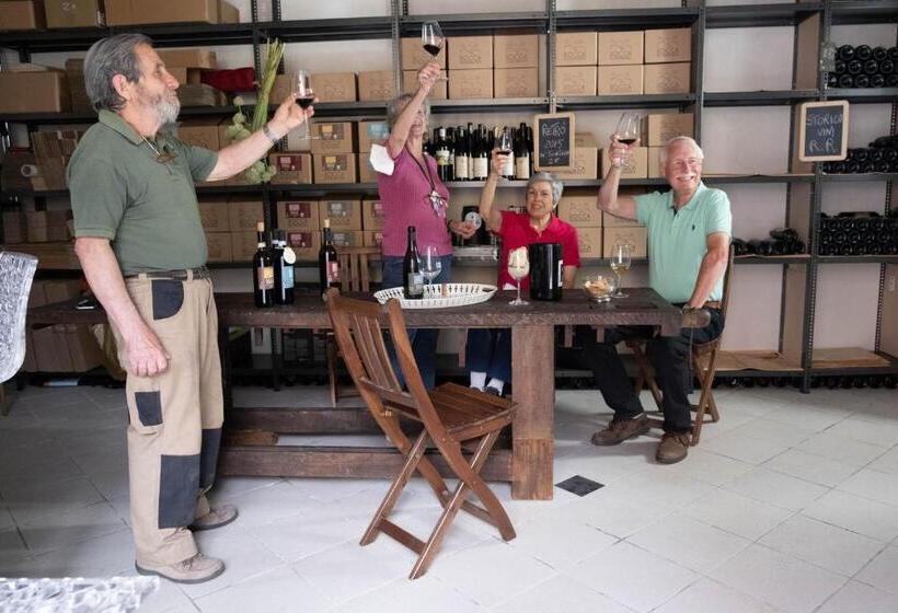 צימר Winebikehostel