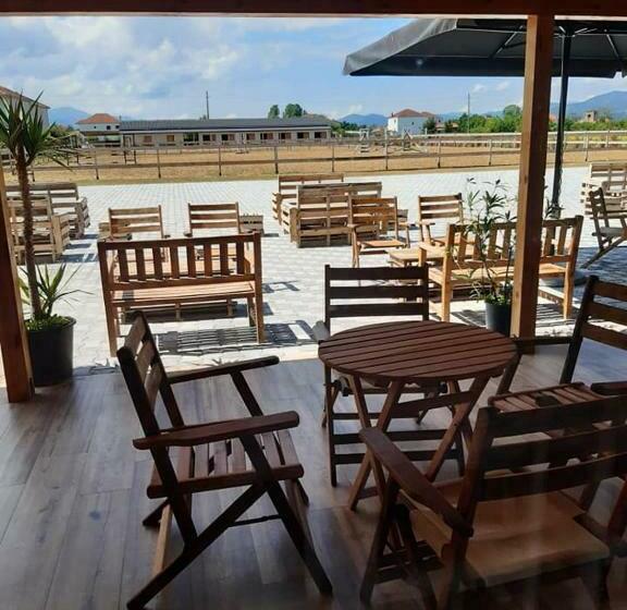 酒店 House Of Horses Shtepia E Kuajve