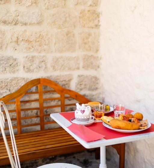 فندق Palazzo Badiale History&rooms