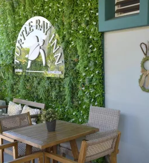 هتل Turtle Bay Inn