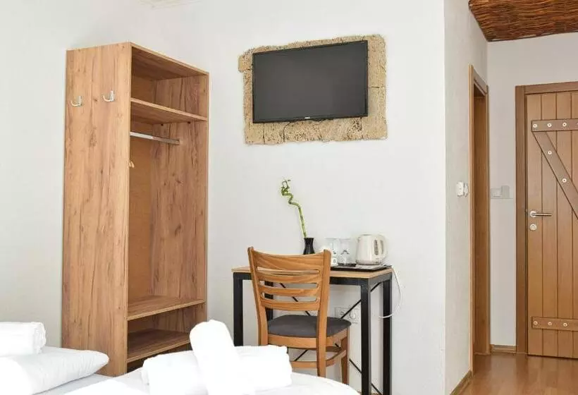 مُتل Konoba Slapovi