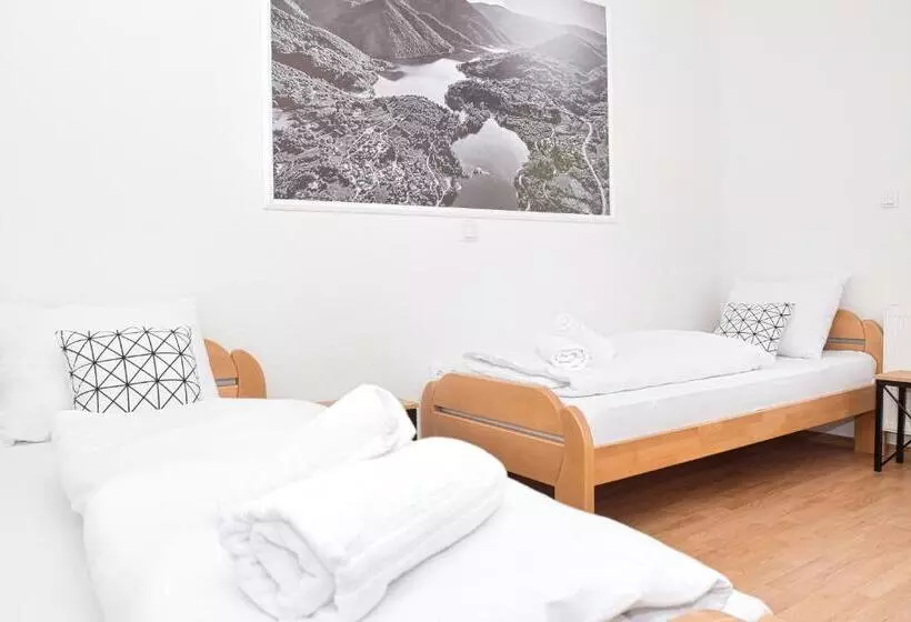 مُتل Konoba Slapovi