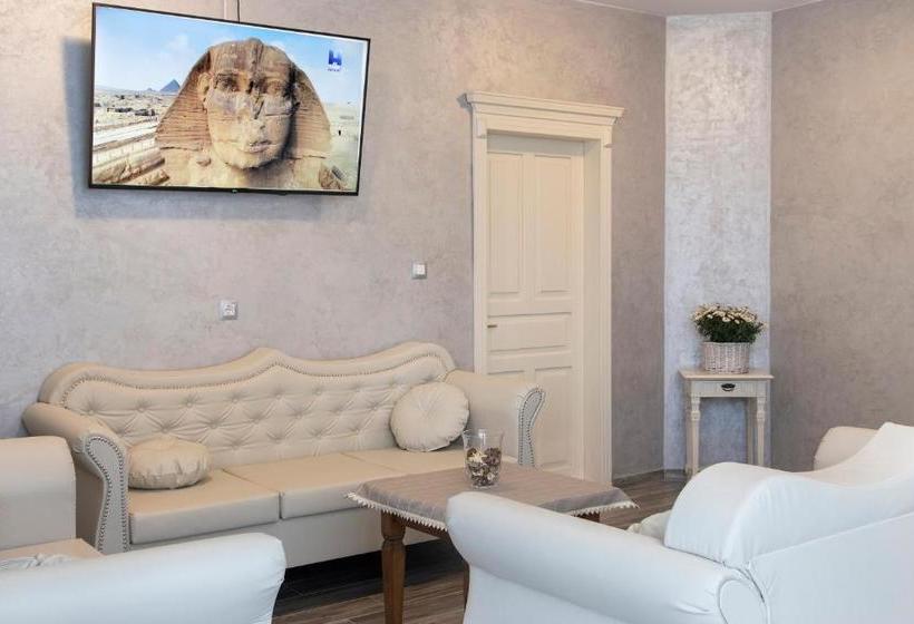 펜션 Airport Wanderer Inn   Vándor Fogadó