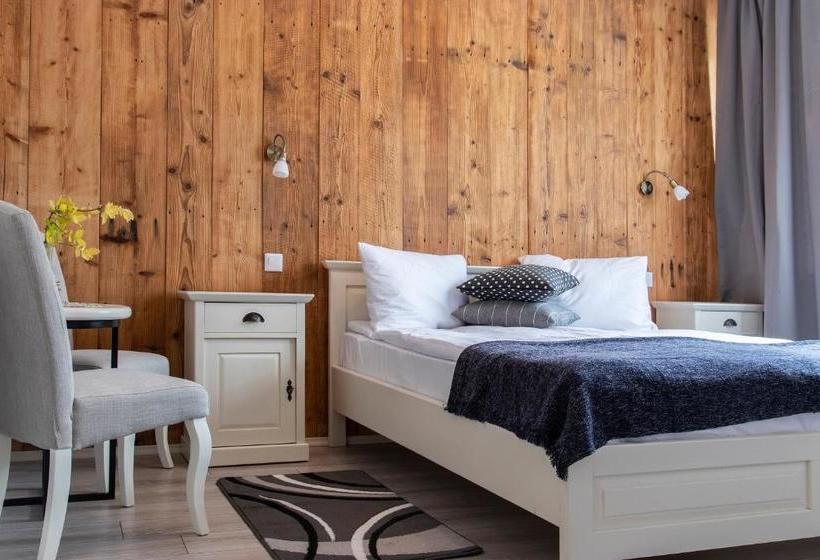 펜션 Airport Wanderer Inn   Vándor Fogadó