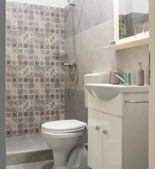 Majatalo Airport Wanderer Inn   Vándor Fogadó