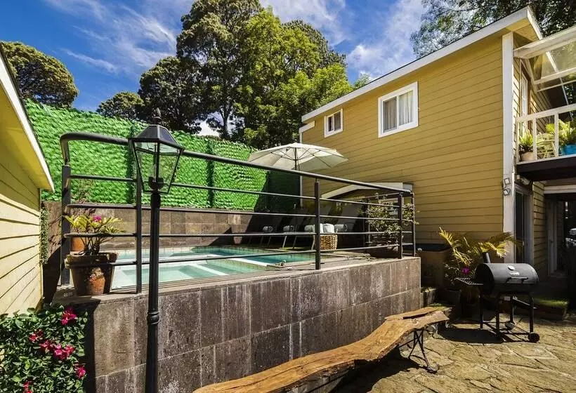 ペンション Cabañas Salamandras Avándaro