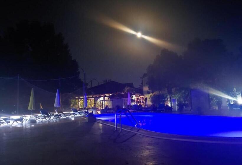 پانسیون Relax Spa Costinesti D Amy