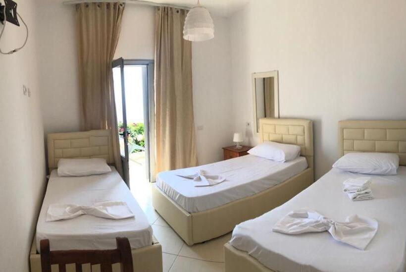 تختخواب و صبحانه Bluflest