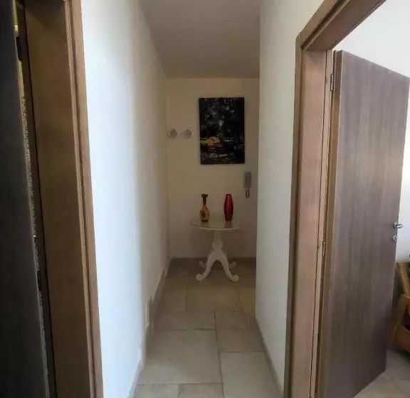 ベッドアンドブレックファースト Odegos