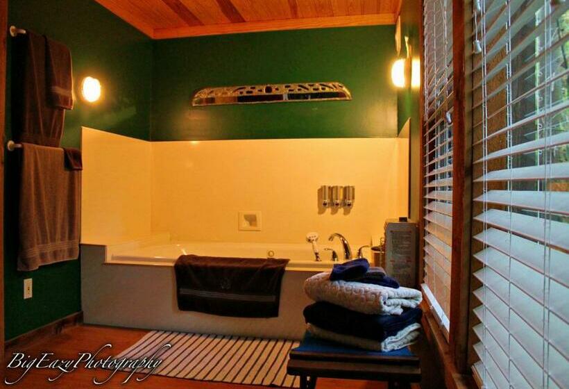 مبيت وإفطار The River Chalet