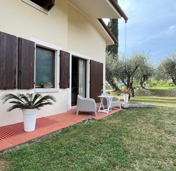 تختخواب و صبحانه Villa Vagabondo