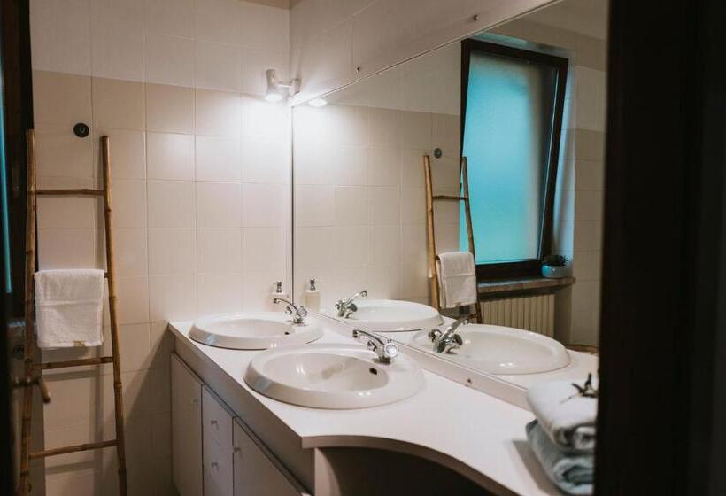 تختخواب و صبحانه Villa Vagabondo