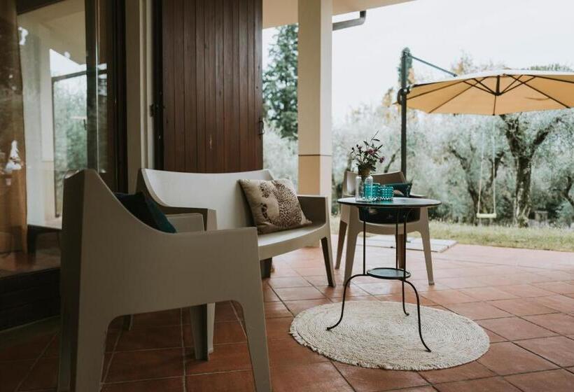 تختخواب و صبحانه Villa Vagabondo